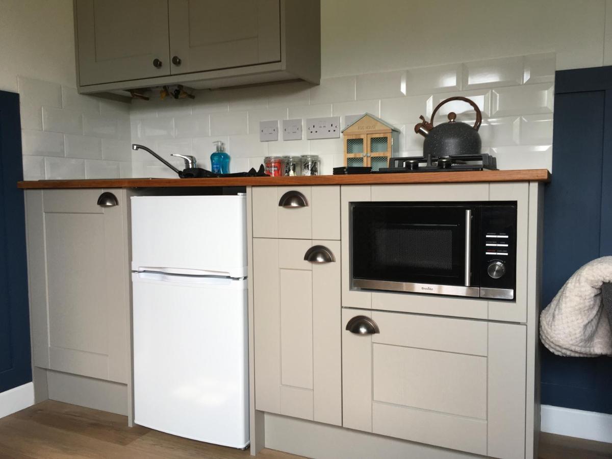 Rosemary Shepherds Hut, Clay Bank Huts Ingleby Greenhow Екстер'єр фото