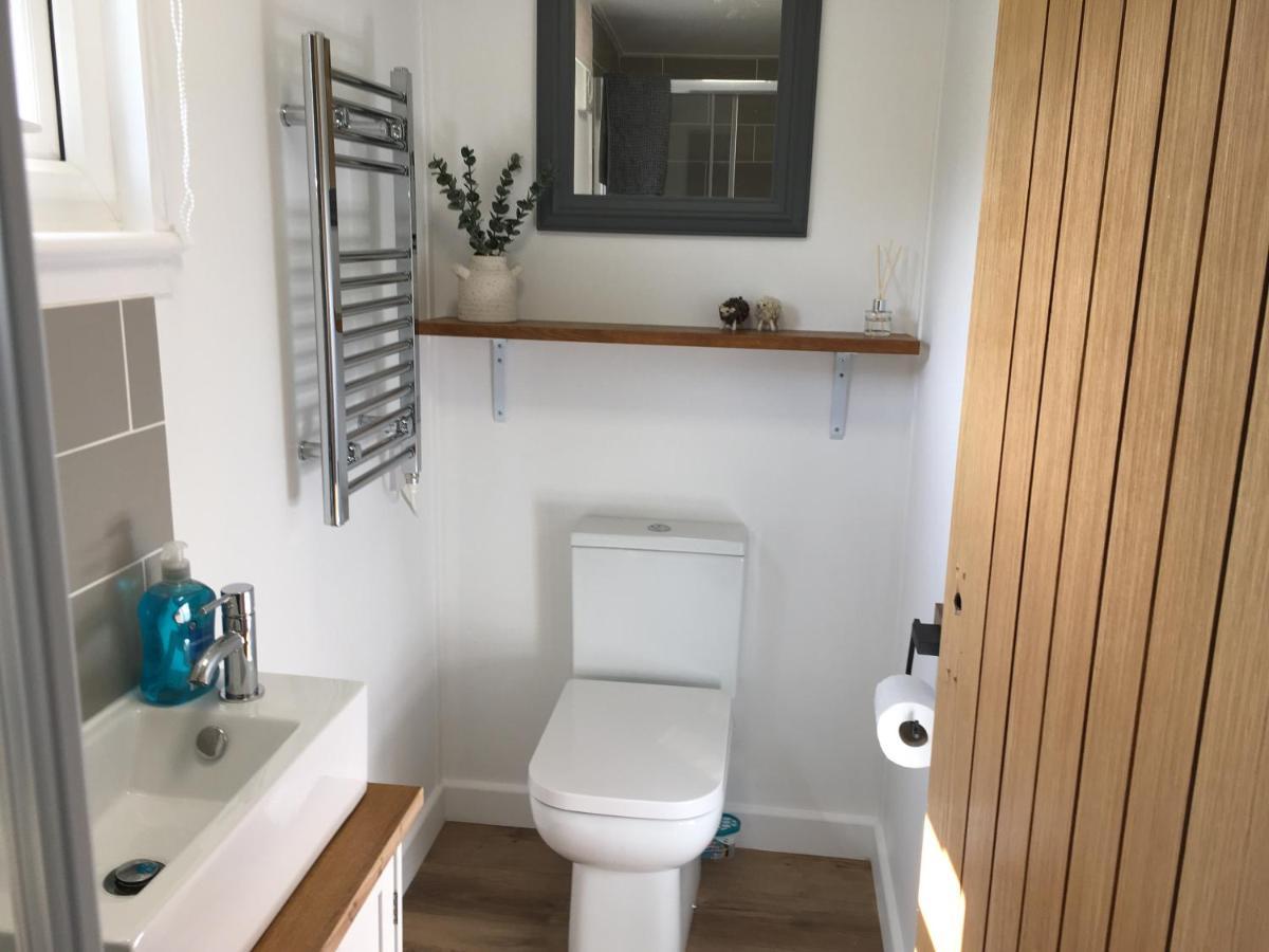 Rosemary Shepherds Hut, Clay Bank Huts Ingleby Greenhow Екстер'єр фото