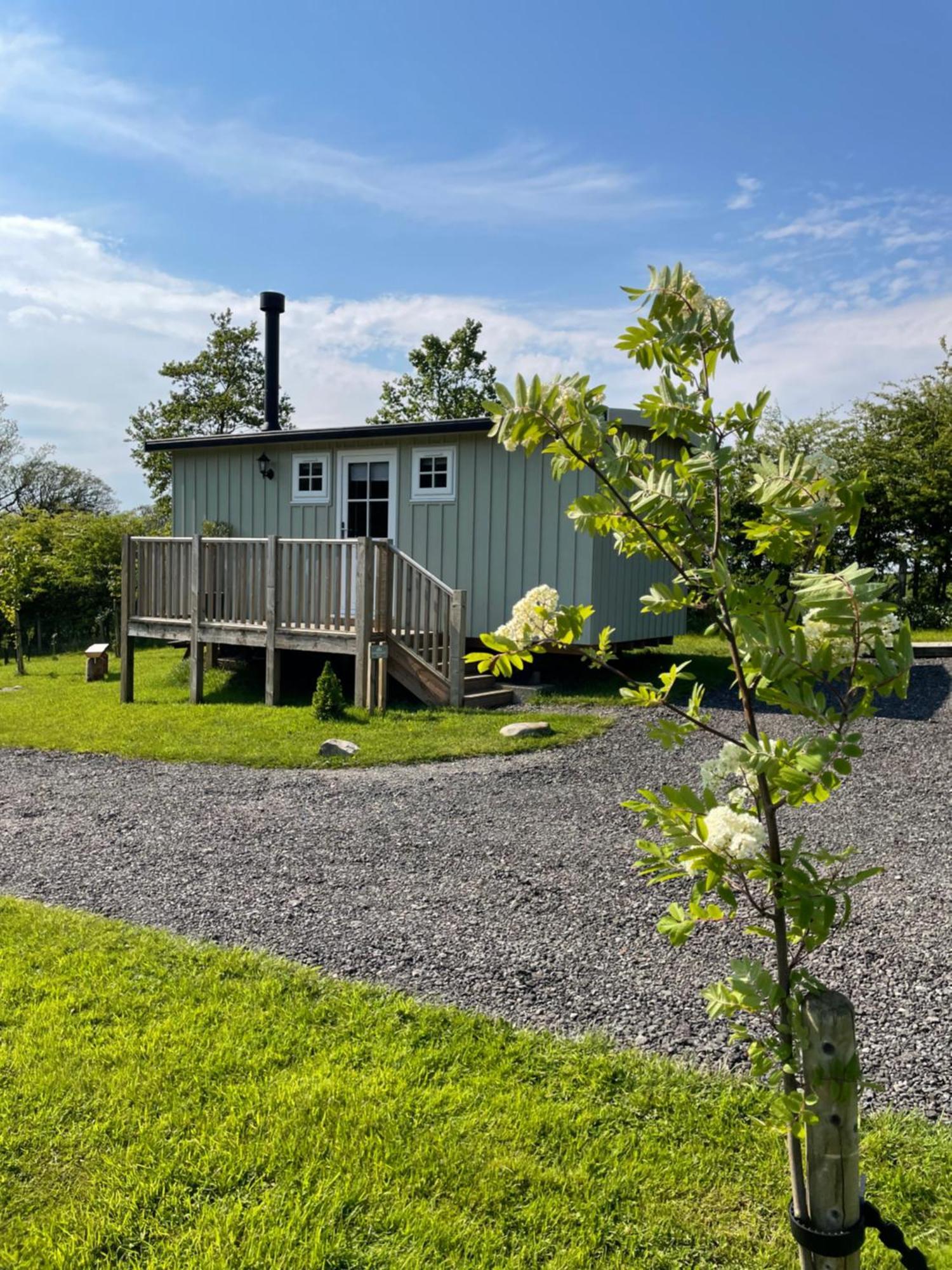 Rosemary Shepherds Hut, Clay Bank Huts Ingleby Greenhow Екстер'єр фото